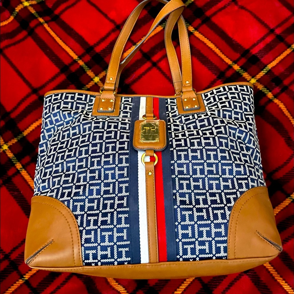 Tommy Hilfiger purses